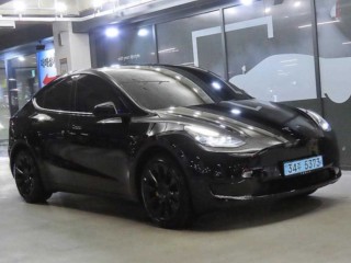모델 Y RWD